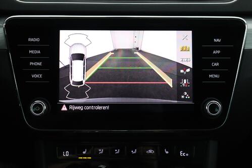 SKODA Superb COMBI CLEVER 1.4TSI iV DSG6 + GPS + CARPLAY + CAMERA + PDC + CRUISE + ALU 17