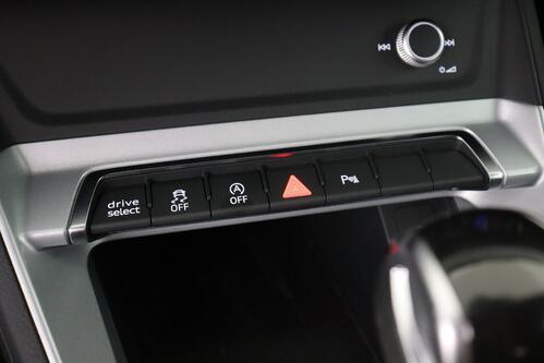 AUDI Q3 SPORTBACK 35 1.5TFSI S-TRONIC + GPS + LEDER + CAMERA + PDC + ALU 18