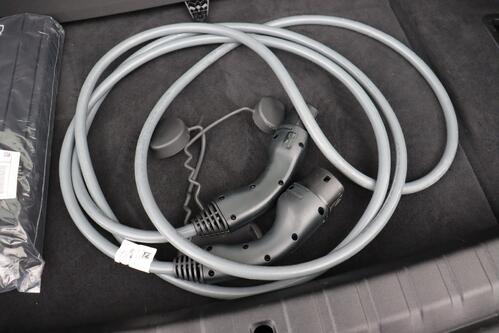 BMW i4 GRAN COUPE  e-DRIVE 35 M- SPORT PRO 70 kWh + A/T + GPS + LEDER + CARPLAY + CAMERA + PDC + CRUISE (ACC) + ALU 18