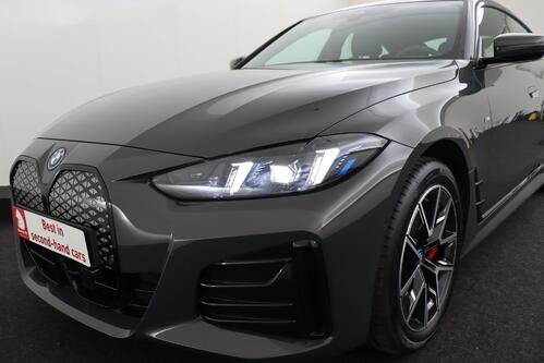 BMW i4 GRAN COUPE  e-DRIVE 35 M- SPORT PRO 70 kWh + A/T + GPS + LEDER + CARPLAY + CAMERA + PDC + CRUISE (ACC) + ALU 18