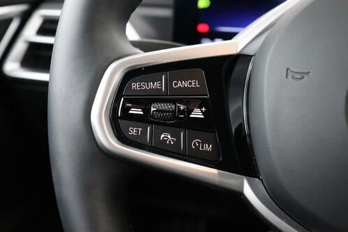 BMW i4 GRAN COUPE  e-DRIVE 35 M- SPORT PRO 70 kWh + A/T + GPS + LEDER + CARPLAY + CAMERA + PDC + CRUISE (ACC) + ALU 18