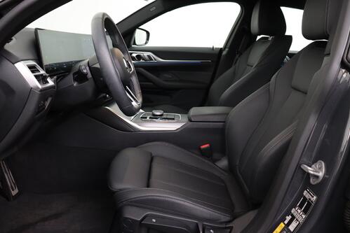 BMW i4 GRAN COUPE  e-DRIVE 35 M- SPORT PRO 70 kWh + A/T + GPS + LEDER + CARPLAY + CAMERA + PDC + CRUISE (ACC) + ALU 18