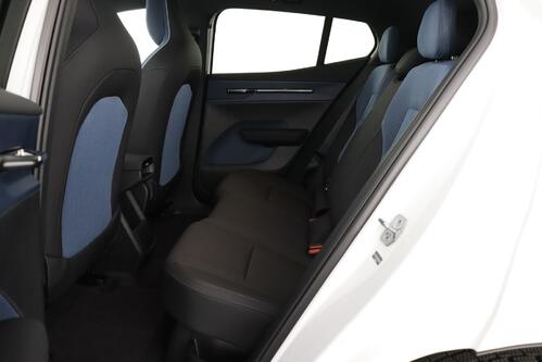 VOLVO EX30 BEV 69 kWh ULTRA EXTENDED RANGE + GPS + CAMERA + PDC + CRUISE (ACC) + HALF-LEDER + ALU 