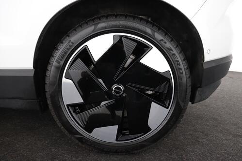 VOLVO EX30 BEV 69 kWh ULTRA EXTENDED RANGE + GPS + CAMERA + PDC + CRUISE (ACC) + HALF-LEDER + ALU 