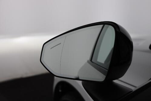 VOLVO EX30 BEV 69 kWh ULTRA EXTENDED RANGE + GPS + CAMERA + PDC + CRUISE (ACC) + HALF-LEDER + ALU 