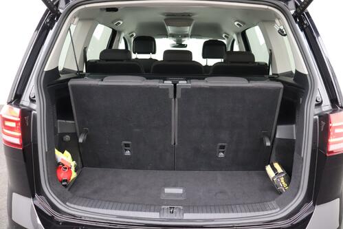 VOLKSWAGEN Touran HIGHLINE 1.5 TSI DSG + 7PL. + CARPLAY + GPS + PDC + CRUISE (ACC) + ALU 