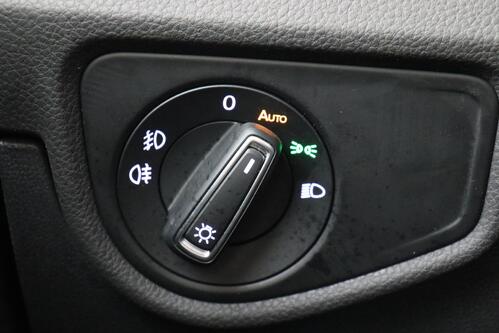 VOLKSWAGEN Touran HIGHLINE 1.5 TSI DSG + 7PL. + CARPLAY + GPS + PDC + CRUISE (ACC) + ALU 