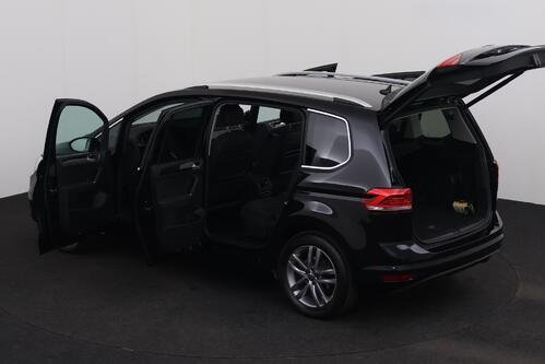 VOLKSWAGEN Touran HIGHLINE 1.5 TSI DSG + 7PL. + CARPLAY + GPS + PDC + CRUISE (ACC) + ALU 