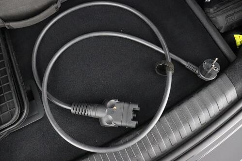 AUDI Q3 45 1.4  e-TFSI  S-TRONIC + GPS + PDC + CRUISE + ALU + TREKHAAK 