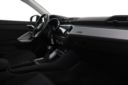 AUDI Q3 45 1.4  e-TFSI  S-TRONIC + GPS + PDC + CRUISE + ALU + TREKHAAK 