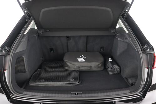 AUDI Q3 45 1.4  e-TFSI  S-TRONIC + GPS + PDC + CRUISE + ALU + TREKHAAK 