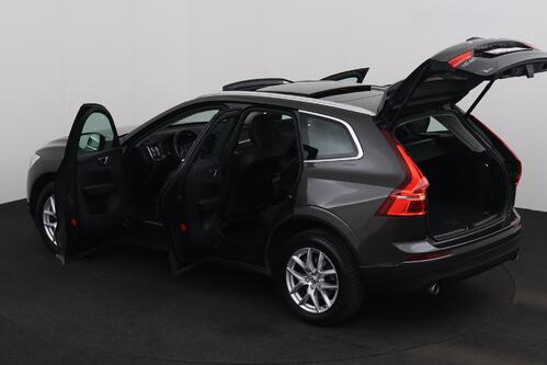 VOLVO XC60 2.0 D4 GEARTRONIC  + GPS + CAMERA + LEDER + PDC + CRUISE (ACC) + PANO + ALU 18