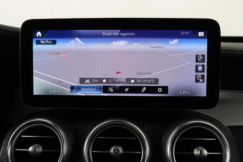 MERCEDES-BENZ GLC 300 AMG-LINE DA + GPS + CAMERA + PDC + CRUISE (ACC) + LEDER/ALCANTARA + ALU 20