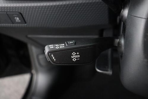 AUDI A1 SPORTBACK  25 1.0 TFSi S-TRONIC + GPS + CARPLAY + PDC + ALU 