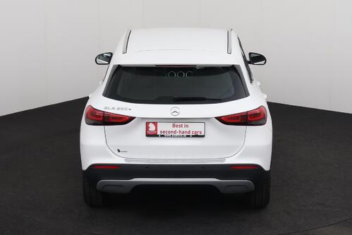 MERCEDES-BENZ GLA 250 e BUSINESS SOLUTION iA 8G-DCT + GPS + CAMERA + HALF/LEDER + PDC + CRUISE + ALU 
