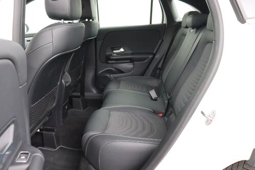 MERCEDES-BENZ GLA 250 e BUSINESS SOLUTION iA 8G-DCT + GPS + CAMERA + HALF/LEDER + PDC + CRUISE + ALU 