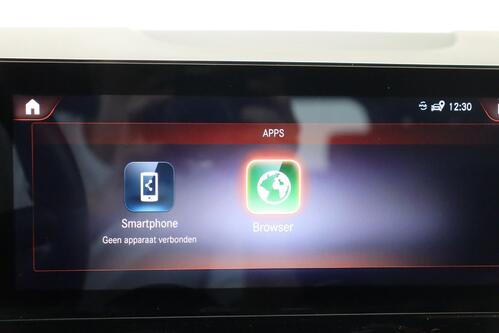 MERCEDES-BENZ GLA 250 e BUSINESS SOLUTION iA 8G-DCT + GPS + CAMERA + HALF/LEDER + PDC + CRUISE + ALU 