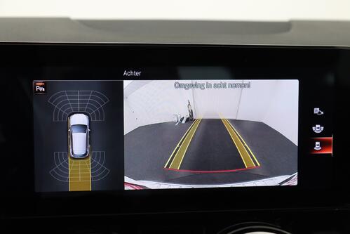 MERCEDES-BENZ GLA 250 e BUSINESS SOLUTION iA 8G-DCT + GPS + CAMERA + HALF/LEDER + PDC + CRUISE + ALU 