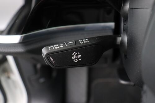 AUDI Q3 45 1.4 TFSI -e PHEV + CARPLAY + PDC + CRUISE + ALU 