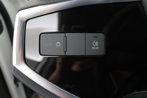 AUDI Q3 45 1.4 TFSI -e PHEV + CARPLAY + PDC + CRUISE + ALU 