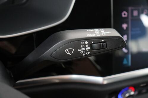 AUDI Q3 BUSINESS PLUS  35 1.5 TFSI + GPS + PDC + LEDER + ALU