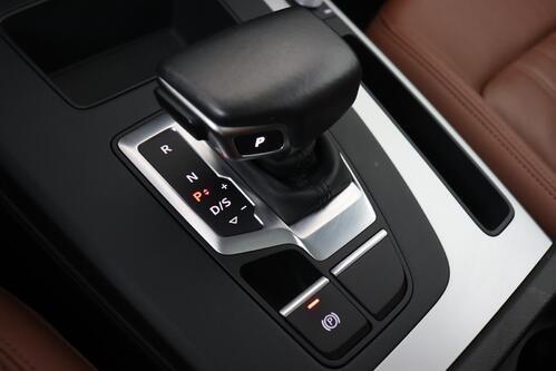 AUDI Q5 35 2.0 TDI S-TRONIC + GPS + LEDER + CAMERA + PDC + PANO DAK + ALU + TREKHAAK + XENON