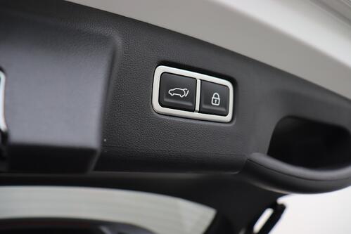 KIA Sorento 1.6 T-GDI HEV + A/T + 7PL. + GPS + CAMERA + LEDER + ALU 