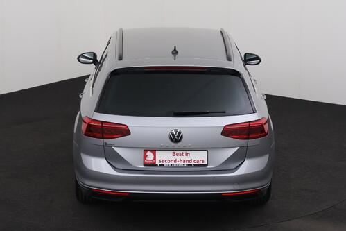VOLKSWAGEN Passat Variant 2.0 TDI  DSG + GPS + CARPLAY + CAMERA + PDC + CRUISE + ALU 