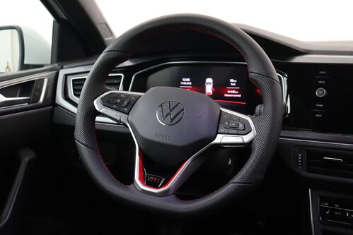 VOLKSWAGEN POLO GTI 2.0 TSI DSG + CARPLAY + PDC + CRUISE + ALU 17
