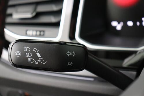 VOLKSWAGEN POLO GTI 2.0 TSI DSG + CARPLAY + PDC + CRUISE + ALU 17