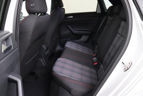 VOLKSWAGEN POLO GTI 2.0 TSI DSG + CARPLAY + PDC + CRUISE + ALU 17