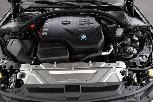 BMW 330 G21 - iA TOURING M-SPORT + GPS + CAMERA + PDC + CRUISE (ACC) + LEDER/ALCANTARA + ALU 