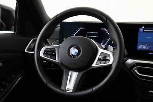 BMW 330 G21 - iA TOURING M-SPORT + GPS + CAMERA + PDC + CRUISE (ACC) + LEDER/ALCANTARA + ALU 
