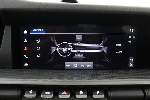 PORSCHE 911 Carrera 992.2 | Sports Exhaust | Pano | Sport Chrono | HD-Matrix LED | BOSE | ACC | 18-way Sports Seats | 360° Cam | Keyless