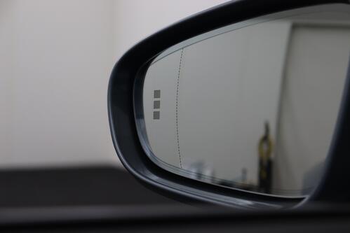 PORSCHE 911 Carrera 992.2 | Sports Exhaust | Pano | Sport Chrono | HD-Matrix LED | BOSE | ACC | 18-way Sports Seats | 360° Cam | Keyless