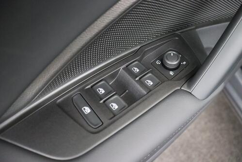 VOLKSWAGEN Tayron 1.5 e-TSI DSG MHEV + CARPLAY + GPS + CAMERA + PDC + ALU 