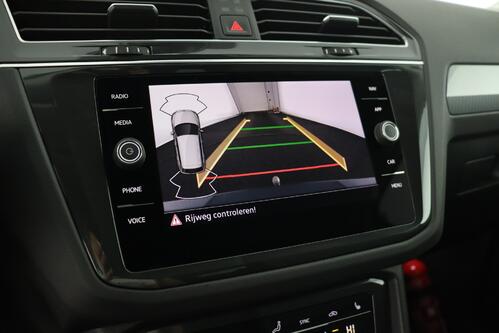 VOLKSWAGEN Tiguan LIFE BUSINESS 1.5 TSI DSG + CARPLAY + GPS + CAMERA + PDC + CRUISE (ACC) + ALU 17