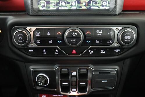 JEEP Wrangler RUBICON  2.0 i + A/T + GPS + LEDER + CAMERA + OPEN DAK + CRUISE(ACC) + PDC + ALU 