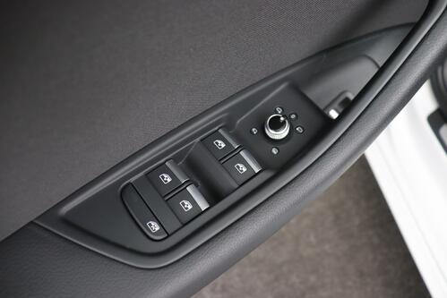 AUDI A4 AVANT 40TFSI S-LINE S-TRONIC + GPS + PDC + CRUISE + ALU  