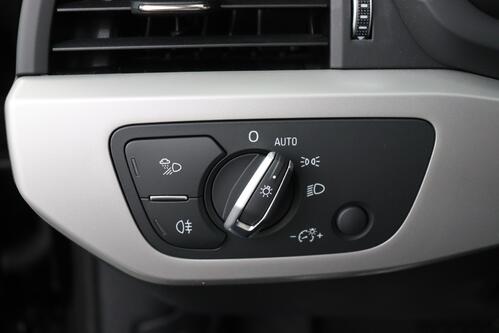 AUDI A4 AVANT 30 2.0 TDI + CARPLAY + GPS + PDC + LEDER + ALU 17