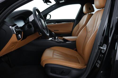 BMW 518 DA BERLINE + CARPLAY + GPS + CAMERA + PDC + CRUISE + LEDER + ALU