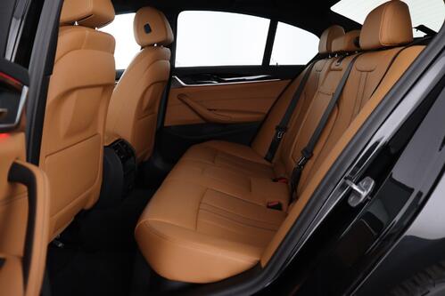 BMW 518 DA BERLINE + CARPLAY + GPS + CAMERA + PDC + CRUISE + LEDER + ALU