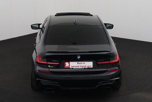 BMW 330 xDRIVE iA M-SPORT + GPS + CAMERA + PDC + CRUISE + SCHUIFDAK + LEDER + ALU