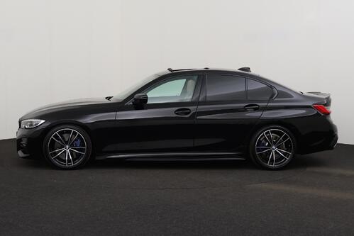 BMW 330 xDRIVE iA M-SPORT + GPS + CAMERA + PDC + CRUISE + SCHUIFDAK + LEDER + ALU