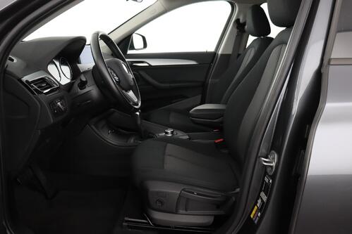 BMW X1 xDRIVE 25e iA + CARPLAY + GPS + CAMERA + PDC + CRUISE + PANO + ALU