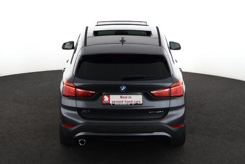 BMW X1 xDRIVE 25e iA + CARPLAY + GPS + CAMERA + PDC + CRUISE + PANO + ALU
