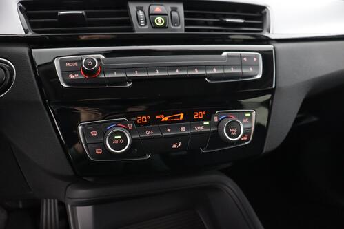 BMW X1 xDRIVE 25e iA + CARPLAY + GPS + CAMERA + PDC + CRUISE + PANO + ALU