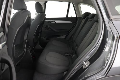 BMW X1 xDRIVE 25e iA + CARPLAY + GPS + CAMERA + PDC + CRUISE + PANO + ALU