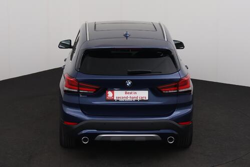 BMW X1 X-LINE 20 iA  M-SPORT+ GPS + CAMERA + PDC + CRUISE (ACC) + PANO DAK  + HALF/LEDER + ALU 