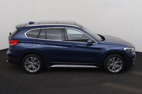 BMW X1 X-LINE 20 iA  M-SPORT+ GPS + CAMERA + PDC + CRUISE (ACC) + PANO DAK  + HALF/LEDER + ALU 